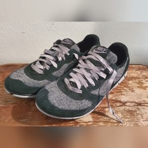 Nike Women's Shoes Size 8.5 Business or Professional Style Eclipse 324857-002